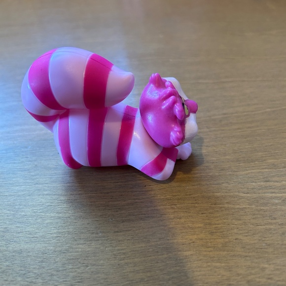 Disney Car Window Decal, Button, and Cheshire Cat Plastic Figurine - Picture 4 of 10